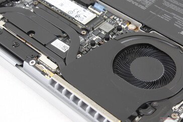 We can notice no electronic noise or coil whine from our test unit