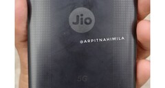 The new hands-on Jio leak. (Source: @ArpitNahiMila via Twitter)