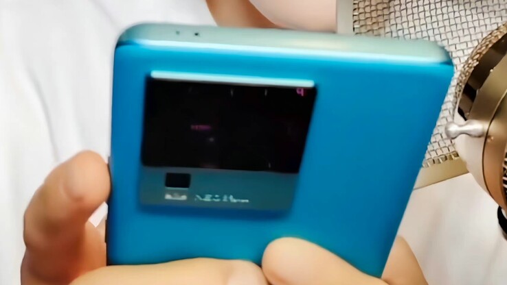 This smartphone's camera hump looks like that of a Vivo flagship, yet has what seems to be iQOO Neo branding. (Source: Digital Chat Station via Weibo)