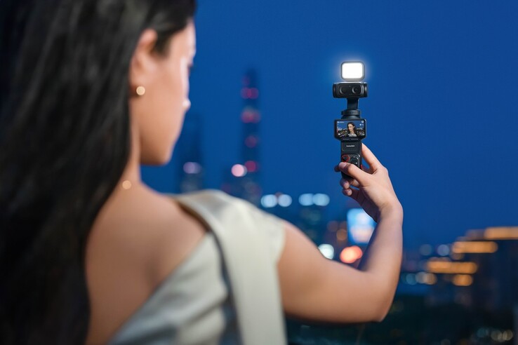 The Insta360 Luna Ultra has a dual lens design