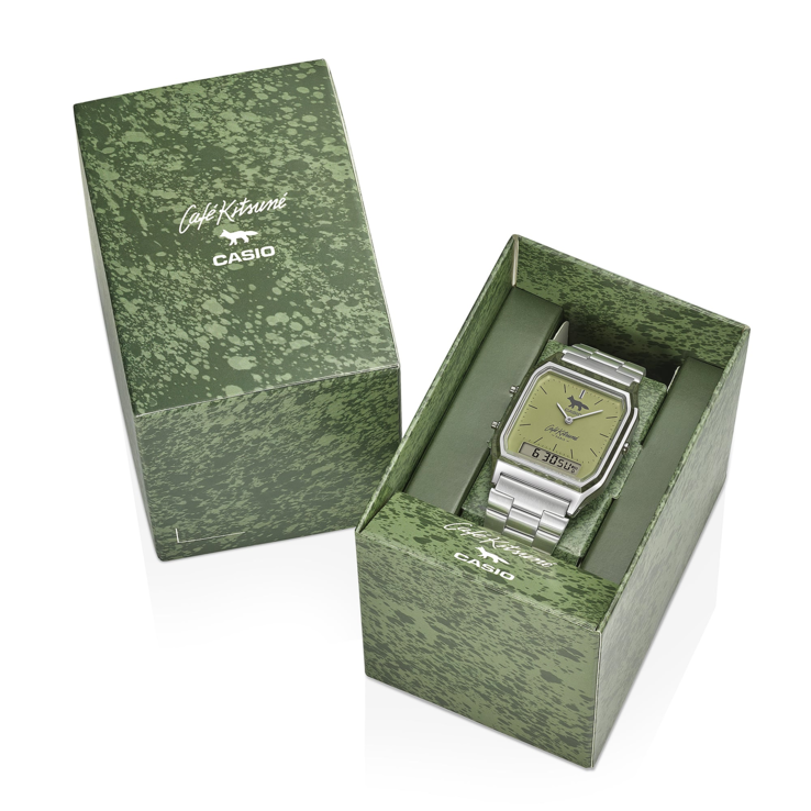 Casio AQ-230ECK-3A Cafe Kitsune comes in a special box featuring a dappled green pattern.