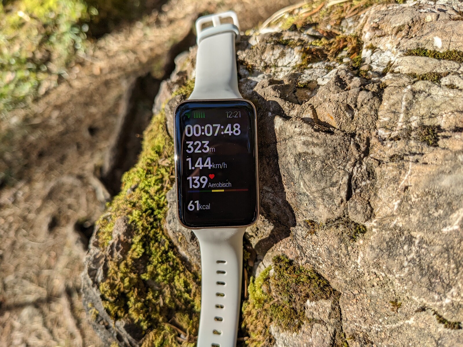 Xiaomi Smart Band 7 Pro smartwatch review - The Pro Tracker -   Reviews