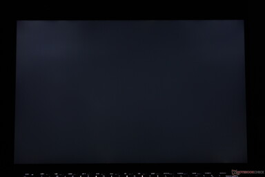 Light-moderate backlight bleeding along the top corners