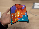 Does the Mate X repeat the Galaxy Fold's mistakes? (Image source: CNET)