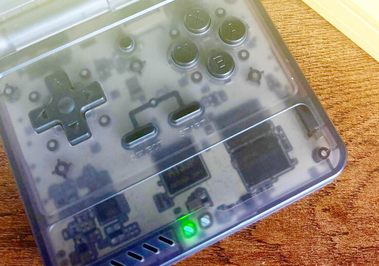 A close-up reveals the Allwinner A133P chipset inside the Powkiddy V90S. (Image source: Taki Udon - edited)
