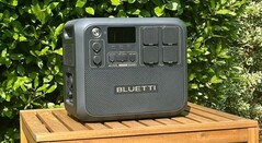 The Bluetti AC200L portable power station is expandable up to 8,192 Wh (Image source: Notebookcheck)
