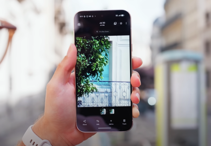 The Pixel 10 Pro can take decent 100x zoom pictures of buildings (Image source: MrWhosetheboss)