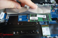 HP hides the two SODIMM slots beneath aluminium shielding, of which one is free