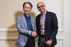 Kenichiro Yoshida and and Satya Nadella, the CEOs of Sony and Microsoft respectively. (Source: Microsoft)