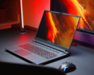 The Alienware m18 R1 with the RX 7900M GPU is among the few gaming laptops with AMD cards. (Image source: NotebookcheckReviews on YouTube)