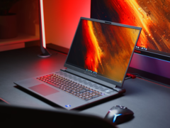 The Alienware m18 R1 with the RX 7900M GPU is among the few gaming laptops with AMD cards. (Image source: NotebookcheckReviews on YouTube)