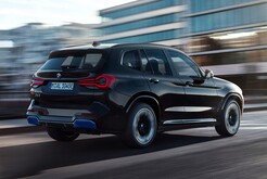 The LCI model can be identified by the new taillights (Image source: BMW)