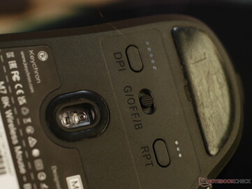 Connectivity switch and sensitivity buttons on the bottom of the M7 8K.