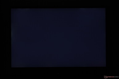 Slight uneven backlight bleeding along the edges