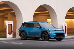 Tesla's Supercharger network is vital to much of the EV market since many car brands switched to the NACS connector least year. (Image source: Kia)