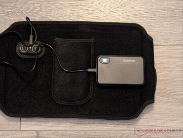 Battery pack connected to the universal pad.