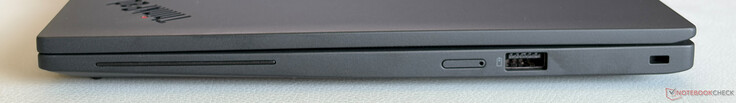 Right: SmartCard reader (optional), nano-SIM slot, USB-A 3.2 Gen 1 (5 Gbit/s, Always-On), Kensington lock