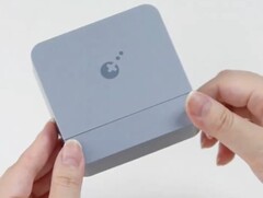 Gulikit's new dock has an aluminum casing.