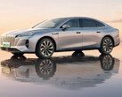 Hongqi H7 sedan with record range