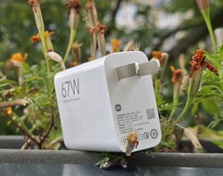 The Xiaomi Mix Fold 4's power supply