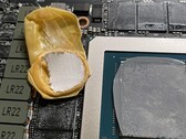A rogue finger glove caused temperature spikes in this GeForce RTX 3090 Founders Edition card. (Image source: u/antonyjeweet)