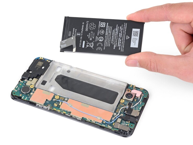 Replacing the battery of the Google Pixel 4a takes around two hours, according to iFixit (Image source: iFixit)