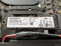 Swappable M.2-2280 SSD