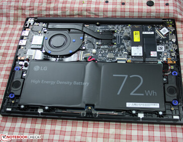 LG Ultra PC 14 internals: the battery is not glued down.