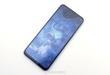 Some promotional and leaked images for the iQOO Z1. (Source: iQOO, Weibo)