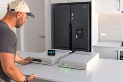 The Bluetti FridgePower is expandable up to 8 kWh