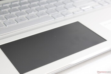 Matte ScreenPad surface feels like touching a matte laptop screen