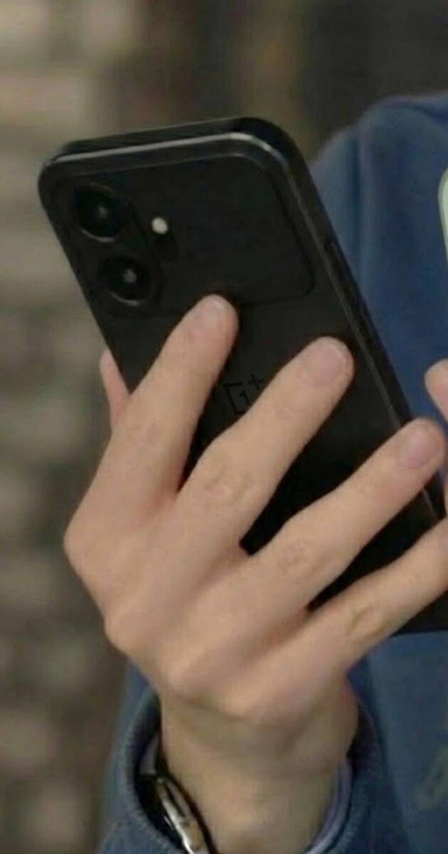 Alleged spy shot of the OnePlus 15T.