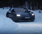 A new video shows the station wagon variant of the facelifted 2024 Porsche Taycan (Image: CarSpyMedia)