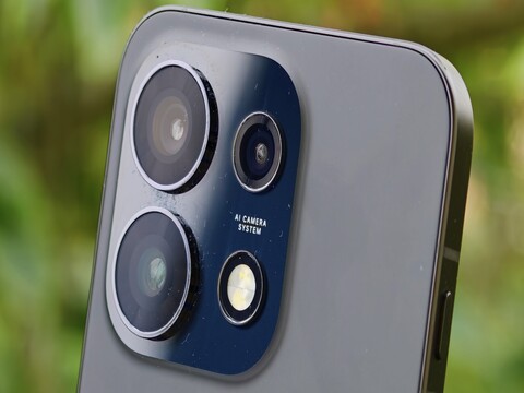 Oppo Reno16 Pro smartphone review