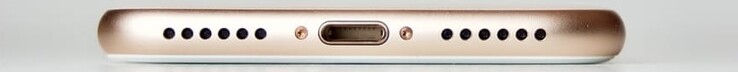 Apple, of course, has always focused on design; but are their phones still really that small? (source: pxfuel)