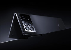 The MIX Fold 3 is available in three colour options at launch. (Image source: Xiaomi)
