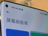 The alleged live image of the Xiaomi Mi 11 Pro reveals a curved display. (Image source: @techdroider - edited)