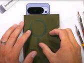 Google Pixel 10 Pro XL: The first Android flagship from a major manufacturer with integrated magnets, revealed in a durability test. (Image source: JerryRigEverything)