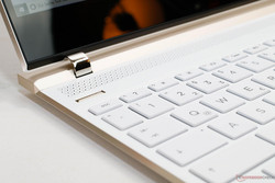 HP Spectre 13-af033 (i7-8550U, FHD) Laptop Review HP Spectre 13-af033 (i7-8550U, FHD) Laptop Review