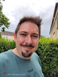 Selfie using the main camera via the cover display