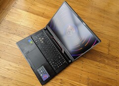 The MSI Raider GE78 HX is a big 17-inch RTX 4080 laptop with a new price tag of $2,199 (Image source: Allen Ngo)