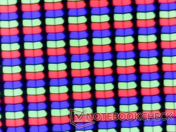 Sharp subpixel array