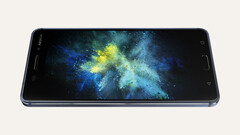 A photo showing off the Nokia 6's large IPS display. (Source: Nokia)