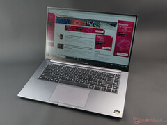 Xiaomi RedmiBook 16 R5 laptop in the test - Great price-performance ratio with drawbacks