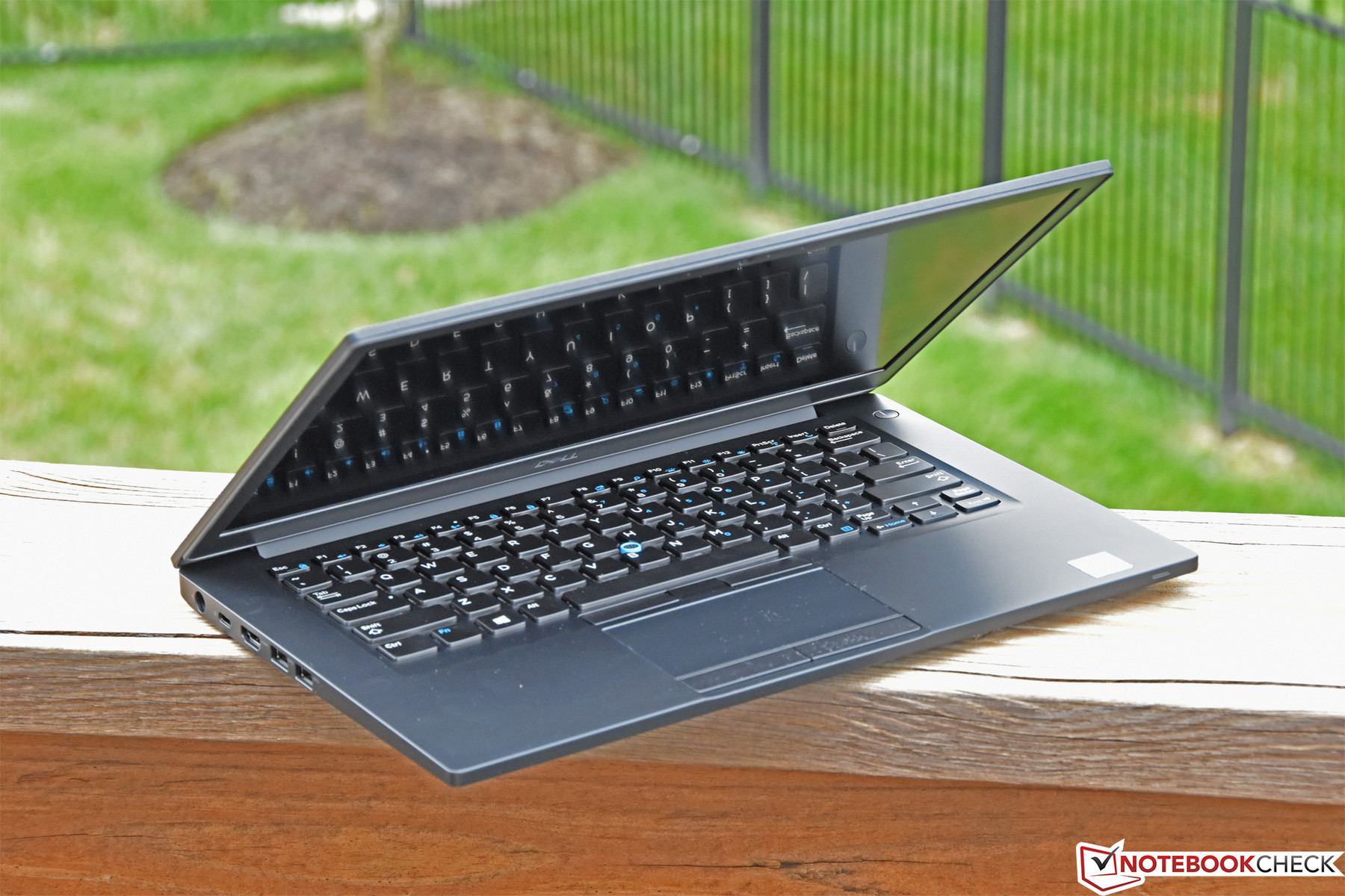 Dell Latitude 7490 (i58350U, FHD) Laptop Review