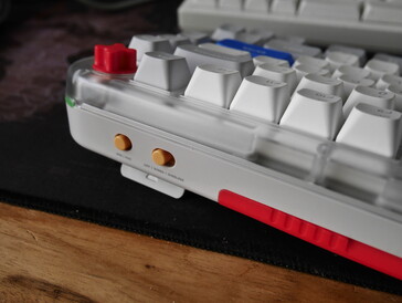 NuPhy Kick75 OS and connectivity switches