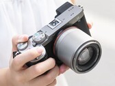 The affordable TTArtisan 50 mm f/1.8 Neo autofocus lens is now available in two new colors.