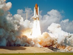 The Space Shuttle Challenger launching from Complex 39 (Image source: NASA via Unsplash; cropped)