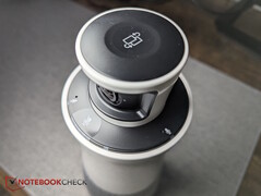 Top view – layout button and microphones