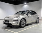 The Model Y L comes with a new 'Hey,Tesla' wake word. (Image source: Tesla Lounge/Reddit)